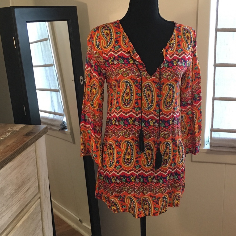 Colorful tunic top Size 2. - Picture 2 of 4